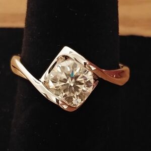 Moissanite Ring